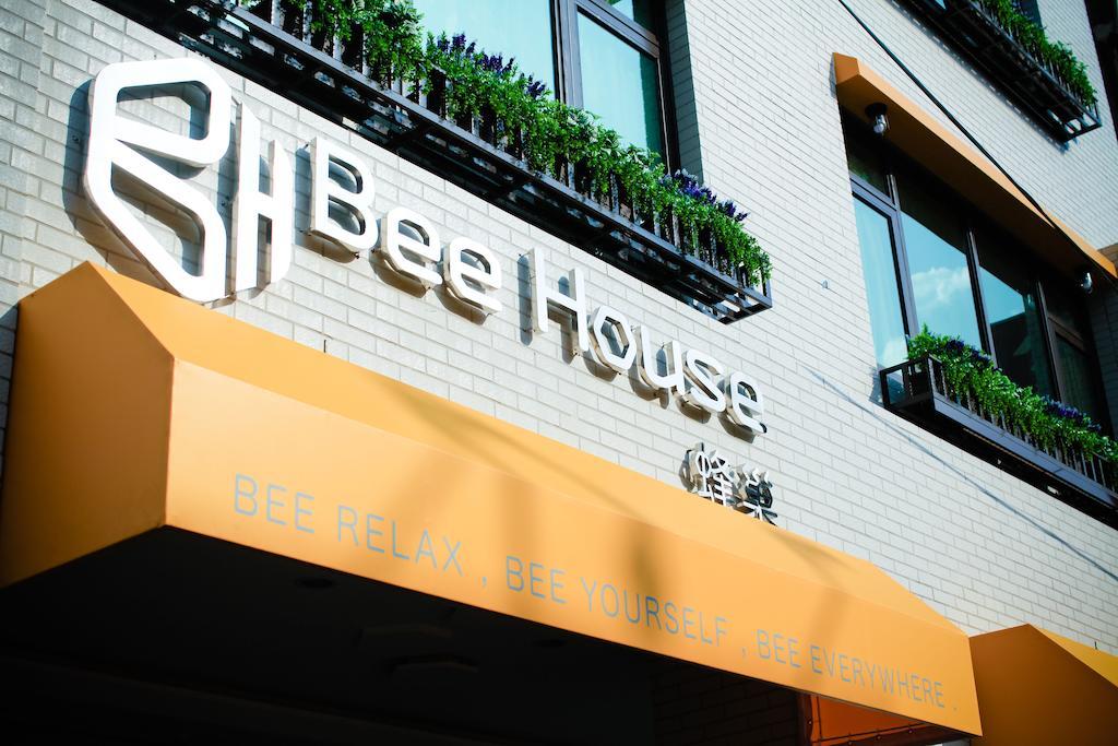 Bee House By Cosmos Creation - Taipei Main Station Otel Dış mekan fotoğraf